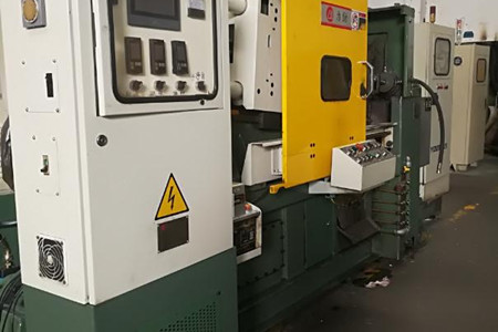 熱室壓鑄機安裝壓鑄模具時需注意什么？